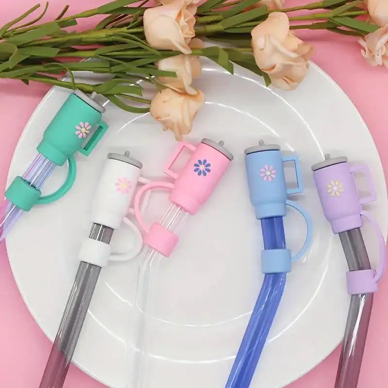 Cute silicone straw toppers that keep your drink dust-free, spill-proof & fun! Available in 1–6 pcs sets.